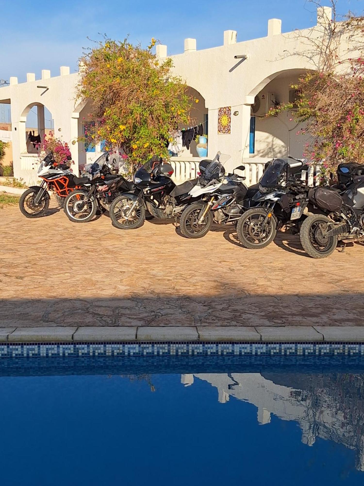 Residence Nour Douz Bagian luar foto